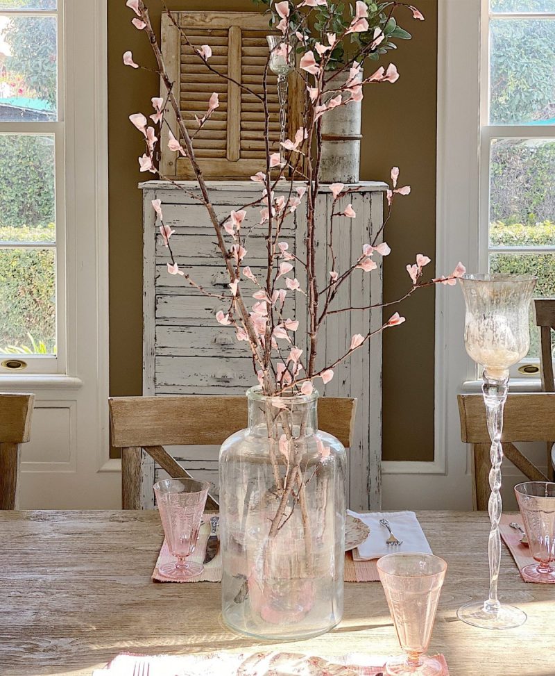 30 Creative Ways to Style with Cherry Blossom Petals